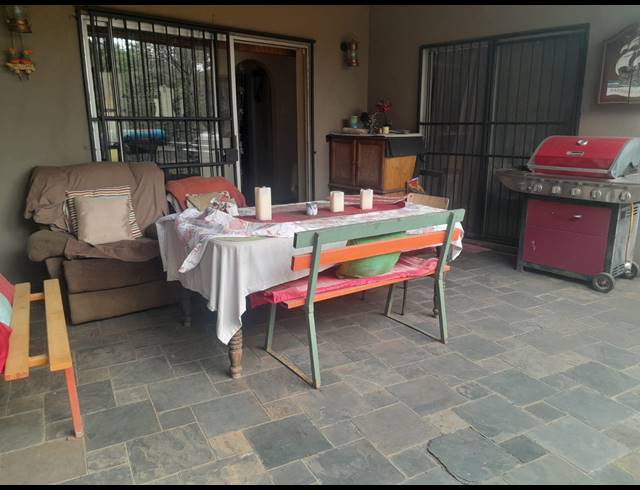 4 BEDROOM HOUSE FOR SALE IN PROTEA PARK